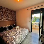 Nassali - Luxurious Beachfront Villa With Private Pool