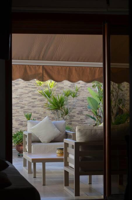 Nassali - Luxurious Beachfront With Private Pool *