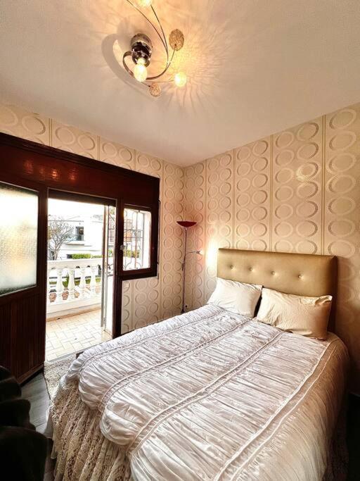 Nassali - Luxurious Beachfront With Private Pool Villa *